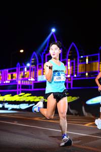 BIB: 400
                            <button type="button" onclick="openModal(22859397)" class="btn btn-primary btn-sm float-right btn-popup" data-toggle="modal" data-target=".modal-high-quality">
                        <i class="fas fa-shopping-cart"></i> Add to Cart
                    </button>
                                            <button type="button" onclick="isThisMe(22859397, true)" class="btn btn-success btn-sm float-right btn-popup btn-isme hidden" data-toggle="tooltip" data-placement="bottom" title="นี่คือรูปของคุณใช่ไหม คลิกที่นี่เพื่อเอาเข้าอัลบั้ม">
                        <i class="fas fa-plus"></i> Add to album
                    </button>
                    <button type="button" onclick="isThisMe(22859397, false)" class="btn btn-warning btn-sm float-right btn-popup btn-isnotme hidden">
                        <i class="fas fa-ban"></i> Remove from album
                    </button>